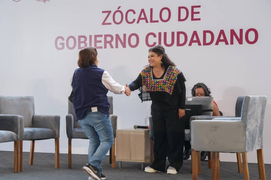 Clara Brugada encabeza la decimocuarta jornada del Zócalo de Gobierno Ciudadano; atienden más de mil 600 solicitudes