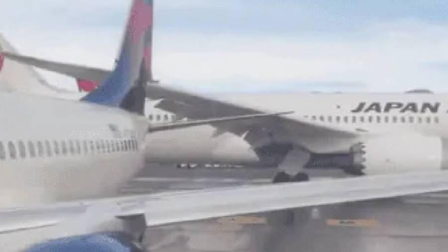 Avión de Japan Airlines colisiona con aeronave de Delta en aeropuerto de Seattle