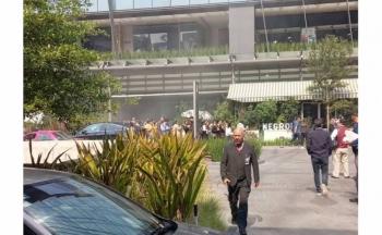 Controlan incendio en restaurante de Plaza Artz Pedregal; no hay heridos
