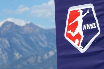 Liga de f&uacute;tbol femenina de EEUU firma acuerdo de USD 5 millones por acoso a jugadoras