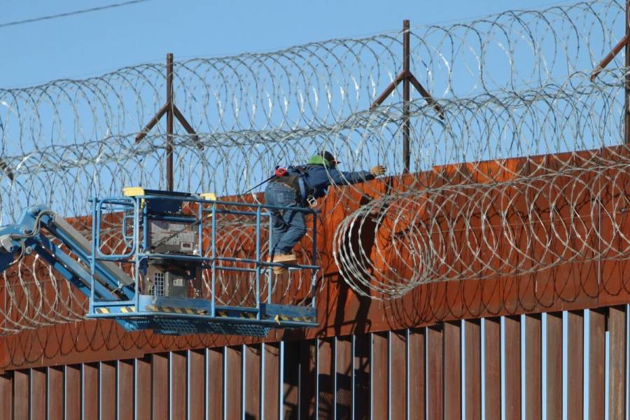 Trump reanuda la construcción del muro fronterizo entre México y EEUU