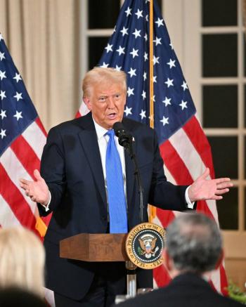 Donald Trump y X Corp. acuerdan desestimar demanda por suspensi&oacute;n en la plataforma
