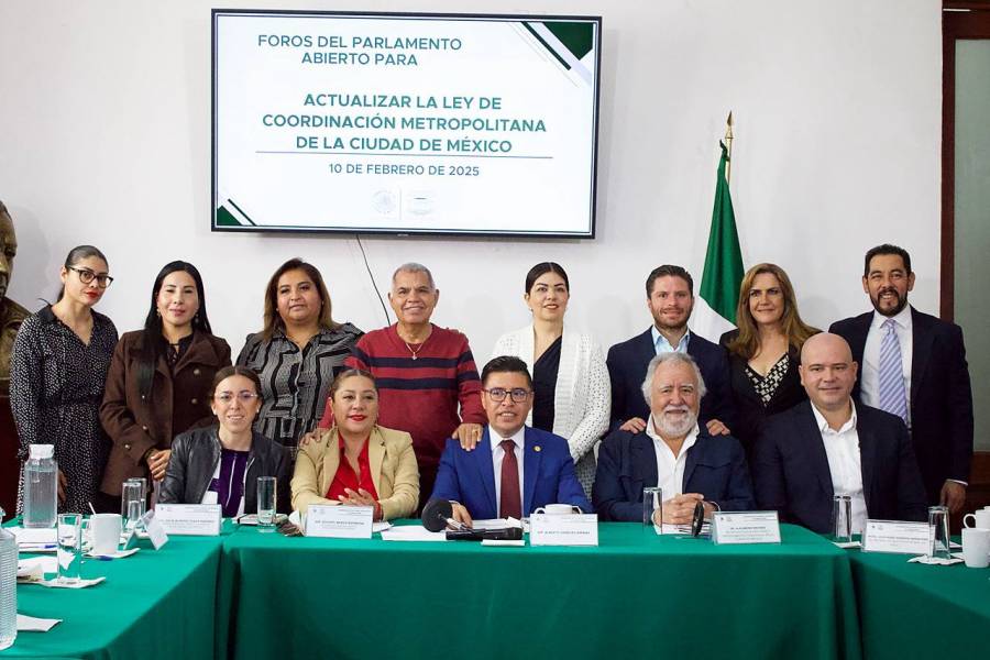 Alejandro Encinas propone programa metropolitano para el control vehicular y el transporte en la CDMX