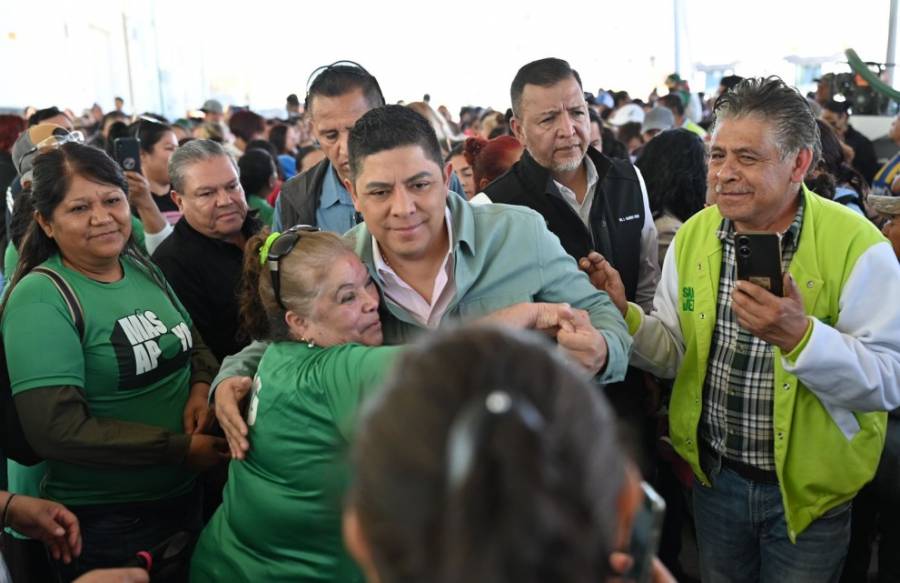Ricardo Gallardo se mantiene como el gobernador mejor evaluado del país