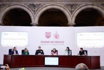 CDMX anuncia regularizaci&oacute;n masiva para locatarios tras protestas