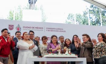 Clara Brugada encabeza Boda Colectiva en Los Pinos y proclama: 