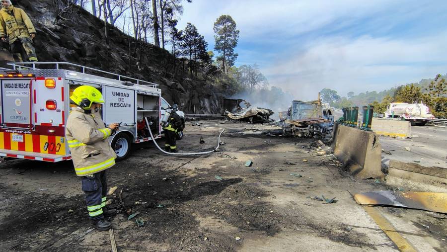 Tras accidente en la México-Puebla, presidenta revela que analizan cambios en cicrulación de camiones de carga en carreteras
