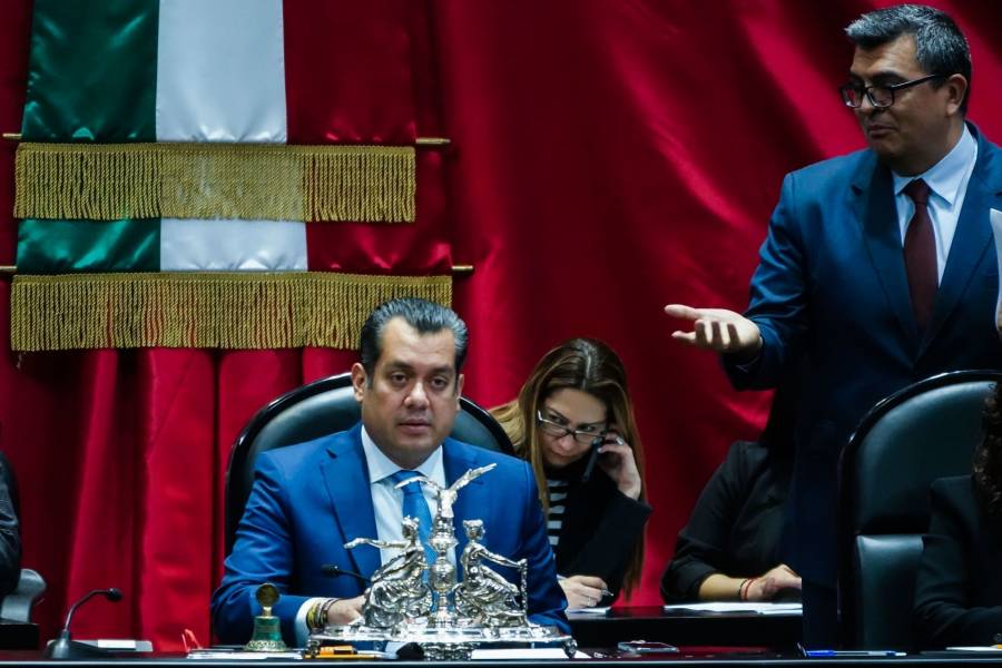 Cámara de Diputados rinde homenaje a Paquita la del Barrio tras su fallecimiento