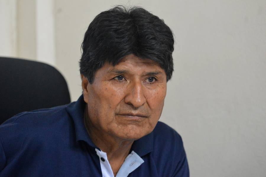 Evo Morales desafía prohibición legal y anuncia candidatura presidencial en Bolivia