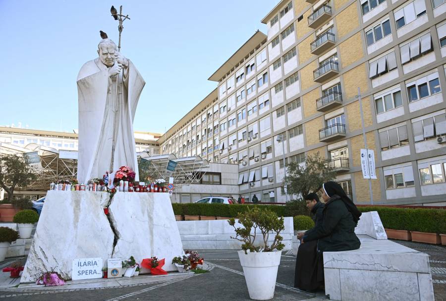 El papa Francisco inicia su segunda semana hospitalizado y no pronunciar&aacute; el &Aacute;ngelus