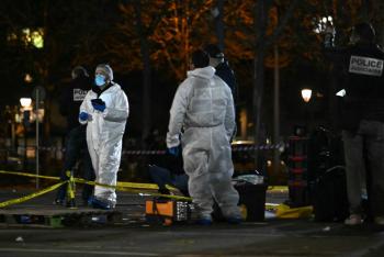 Un muerto y dos polic&iacute;as heridos en un ataque 