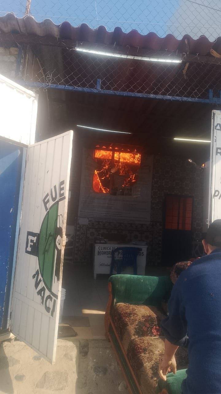 Incendio en centro de rehabilitaci&oacute;n en Tlalpan deja cinco muertos y seis intoxicados