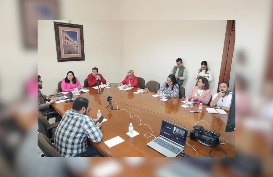 Veterinarios potosinos exponen inquietudes sobre protección animal ante el Congreso