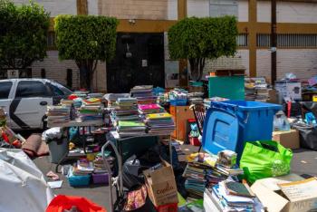 Bloqueo en calzada M&eacute;xico-Tacuba por presunto desalojo de escuela primaria