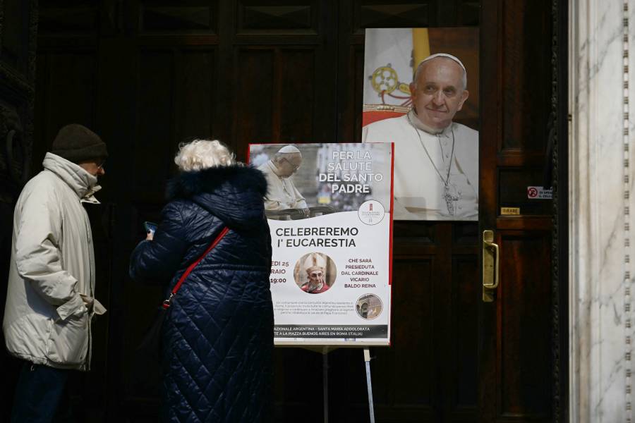 El estado de salud del papa Francisco permanece 
