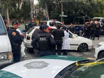 Ejecutan a hombre dentro de su auto en &Aacute;lvaro Obreg&oacute;n