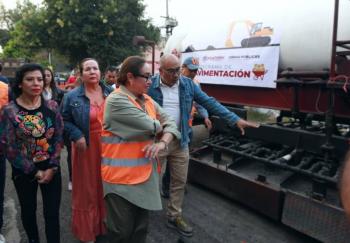 Azucena Cisneros inicia Programa de Repavimentaci&oacute;n Comunitaria en Ecatepec