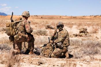 EUA env&iacute;a m&aacute;s 3 mil militares a la frontera con M&eacute;xico