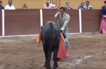 ¿Qui&eacute;n es Emilio Mac&iacute;as? El torero de Tlaxcala que sufri&oacute; una grave cornada