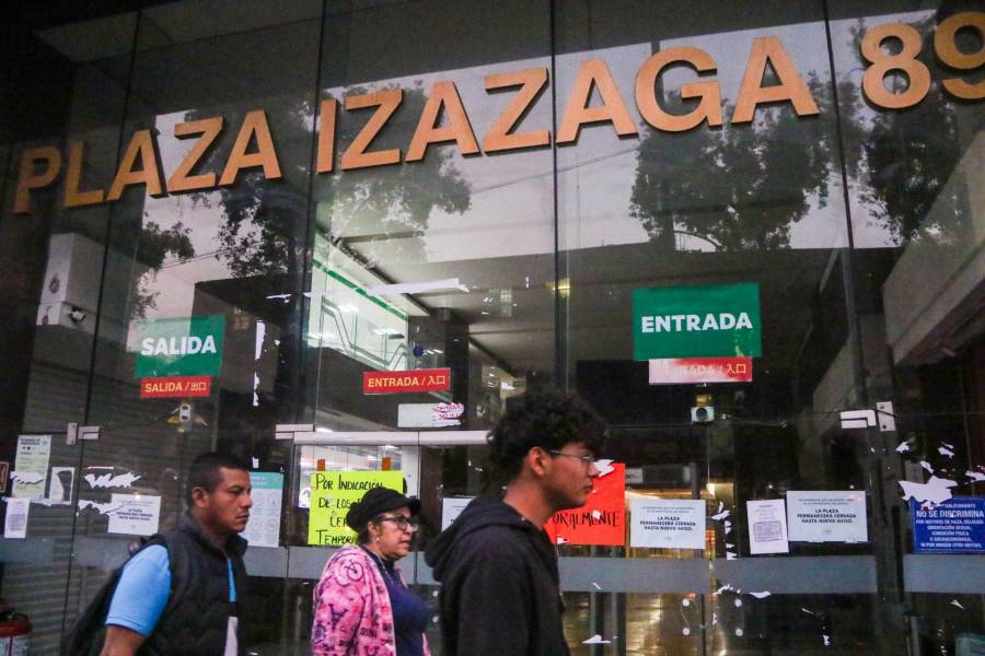 Plaza Izazaga 89 reabre sin cobro de renta, pero locatarios enfrentan baja afluencia