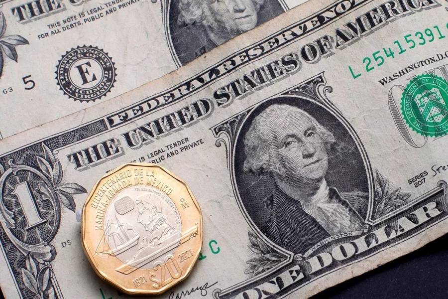 El peso mexicano se deprecia 11.8 centavos; el d&oacute;lar se vende en 20.80