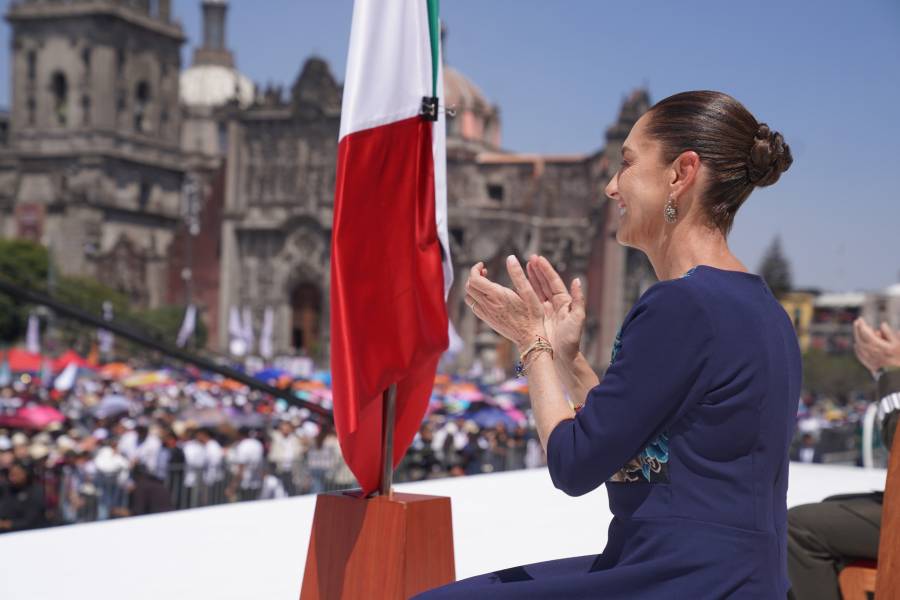 En asamblea popular, Sheinbaum hace breve referencia a reforma judicial