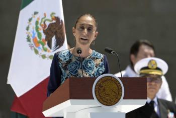 Se reduce n&uacute;mero de mexicanos que migran a EU al mejorar condiciones de vida en el pa&iacute;s