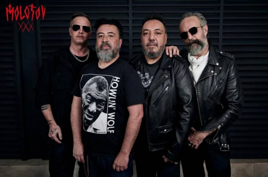 Tito Fuentes, vocalista de Molotov, suspende shows por problemas de salud