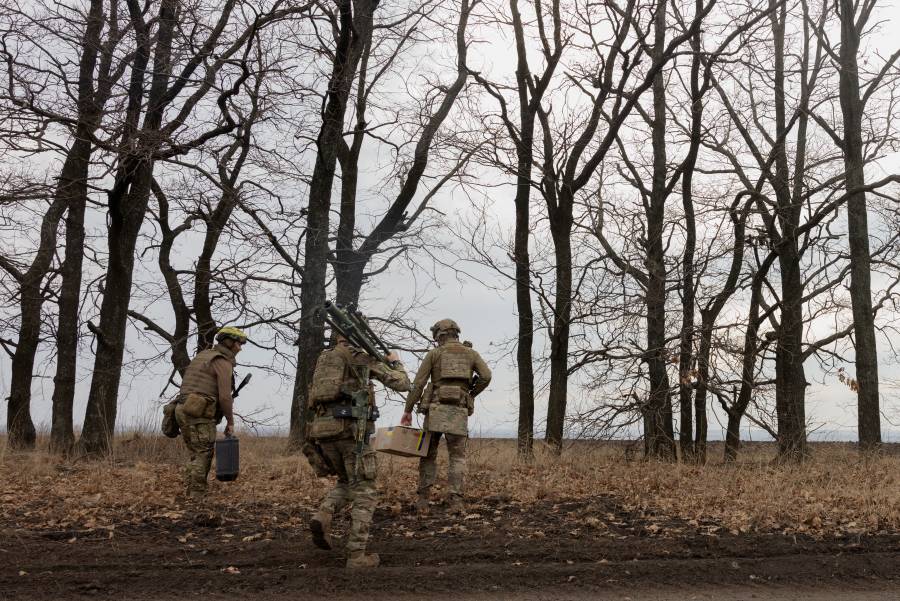 Ucrania alude a repliegue parcial de tropas en la región rusa de Kursk