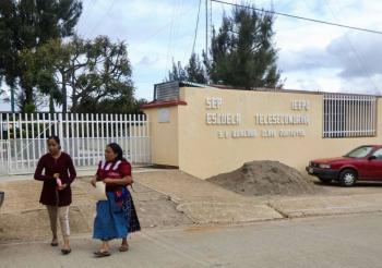 Programa de apoyo de uniformes escolares en Oaxaca
