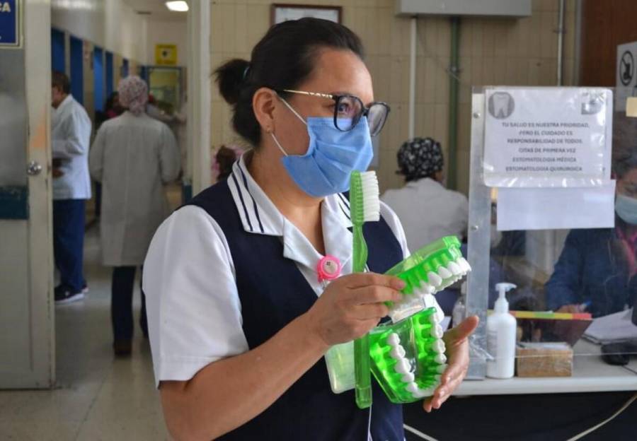 Dieta saludable y consultas periódicas, fundamentales para mantener una buena salud bucodental: HGMEL