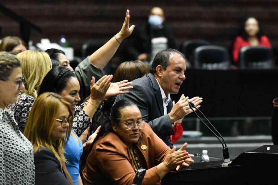 Sheinbaum niega alianza de Morena con el PRI tras voto en favor de Cuauhtémoc Blanco
