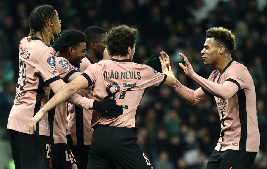 Ligue 1: El París vence al Saint-Etienne y espera su coronación