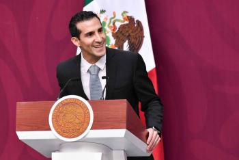 Clavadistas mexicanos podr&aacute;n usar himno y bandera en el Mundial de Clavados, confirma Rommel Pacheco