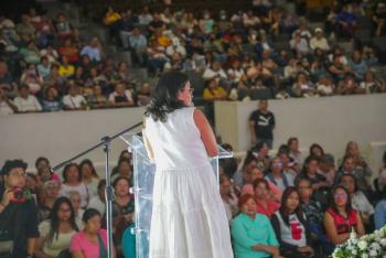 Aleida Alavez reconoce a mujeres por su contribuci&oacute;n en la construcci&oacute;n de Iztapalapa