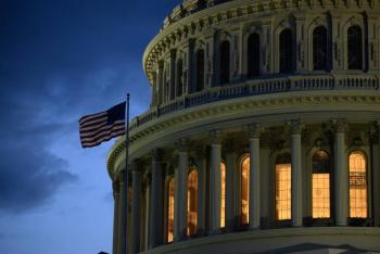 Una hoja de ruta para financiar el programa de Trump en batalla en el Senado