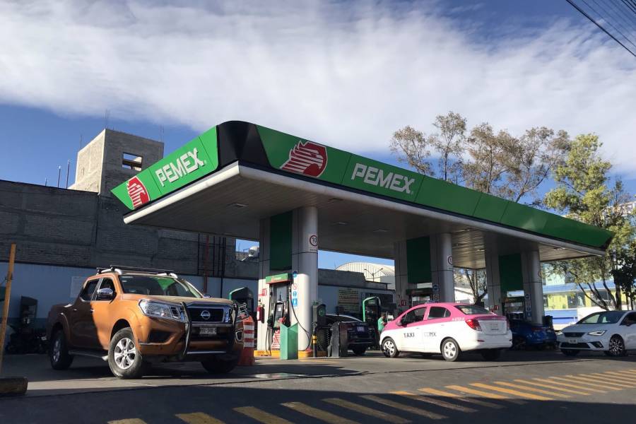 Despachadores agreden a inspectores de Profeco durante verificación en gasolinera de Chalco
