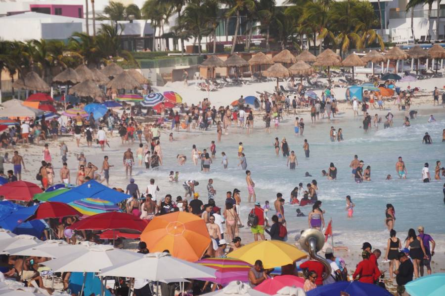 Aumento del 7.8% en la llegada de turistas internacionales a México durante febrero de 2025