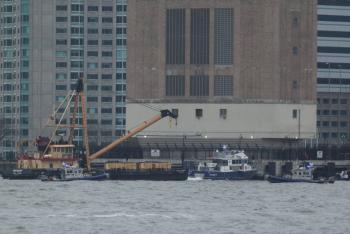 Helicóptero se estrella en el río Hudson en Nueva York