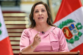 Congreso de Perú blinda a Boluarte tras archivar denuncia por caso de corrupción