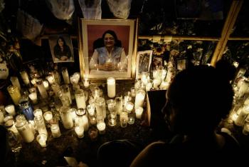 Desgarrador homenaje a víctimas de desplome en discoteca en Dominicana