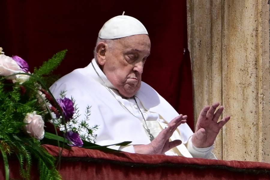 El papa desea a los fieles una 