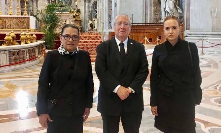 Rosa Icela Rodríguez asiste al funeral del papa Francisco en representación de Claudia Sheinbaum