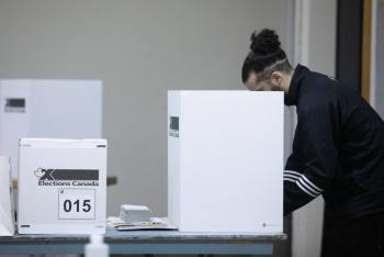 Canadá vota para elegir primer ministro bajo nuevas amenazas de Trump