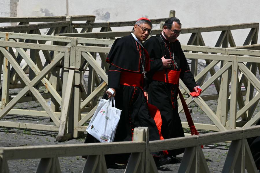 Italia: un juego de vídeo navegando por la atención del cónclave
