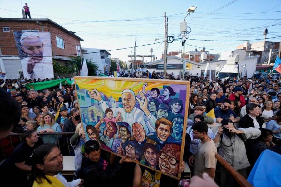 Sindicatos de Argentina marchan contra ajustes de Milei y en homenaje al papa Francisco en antesala del Día del Trabajador