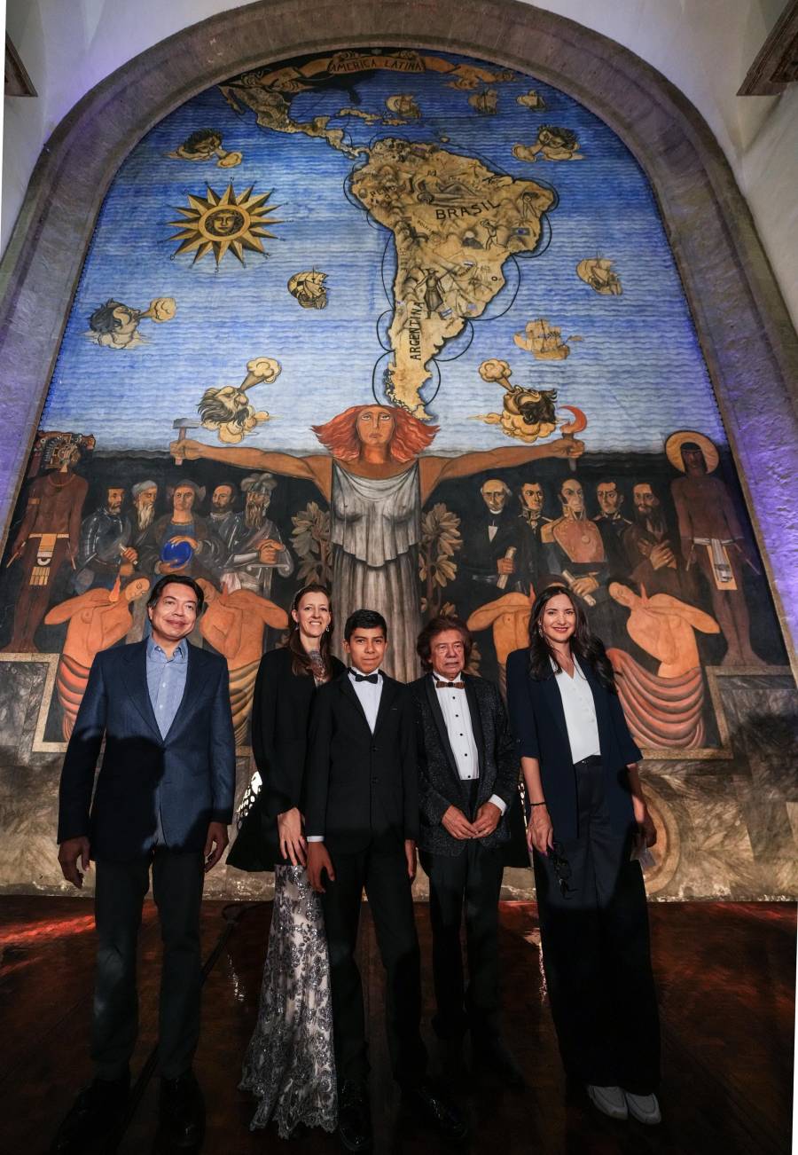 El Dúo Petrof ofreció una noche extraordinaria Museo Vivo del Muralismo: Mario Delgado