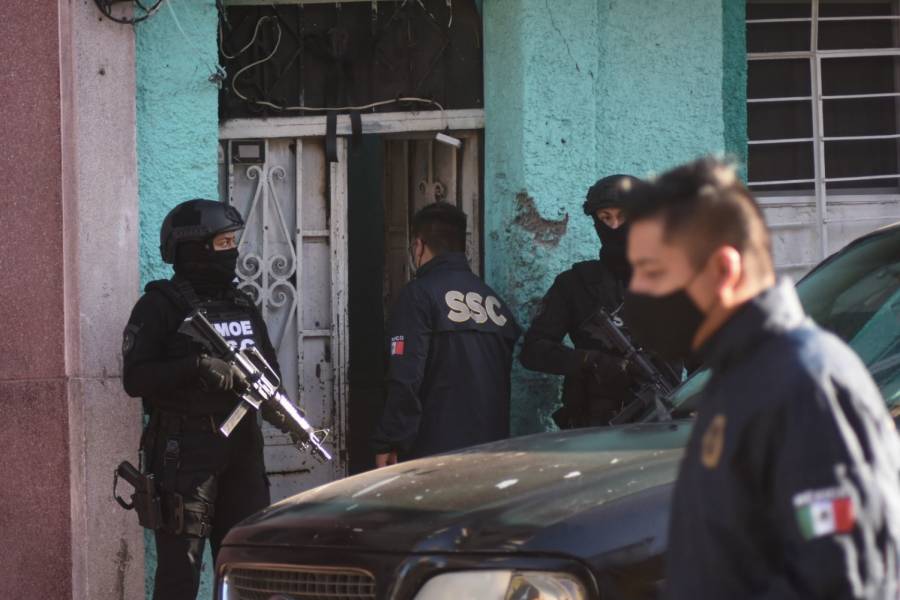 Detienen a tres presuntos integrantes de grupo delictivo en la alcaldía Benito Juárez