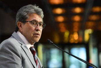 Monreal respalda crear Comisi&oacute;n de la Verdad para investigar el Fobaproa