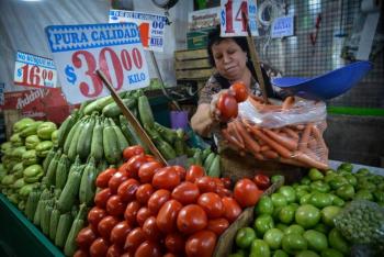 Gobierno y sector privado extienden estrategia contra la inflación por seis meses